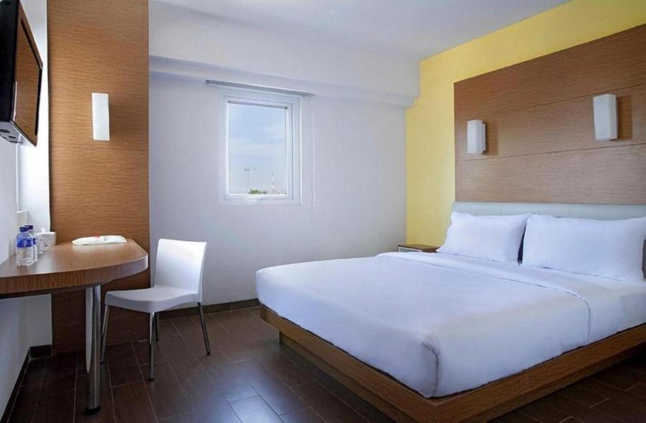 Amaris Hotel Сиребон Екстериор снимка
