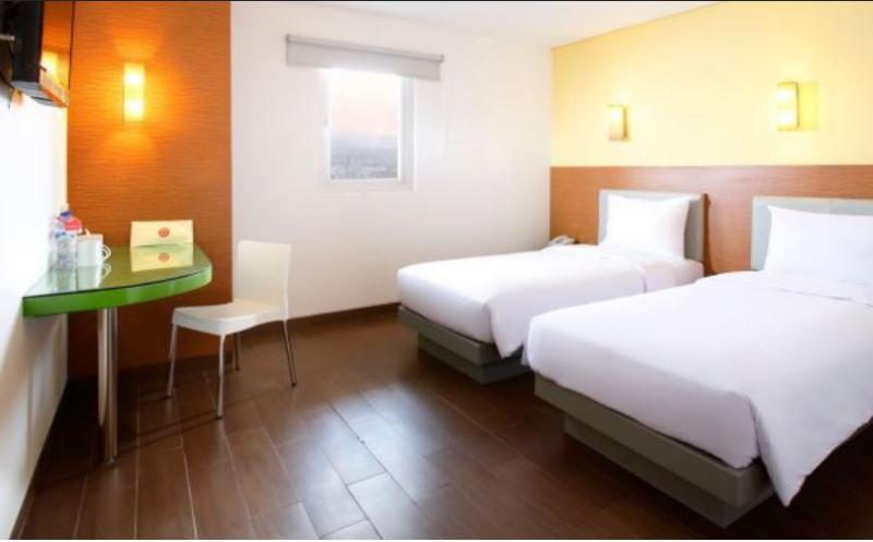 Amaris Hotel Сиребон Екстериор снимка